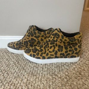 Blondo. Heeled Leopard Booties. Size 8.5.